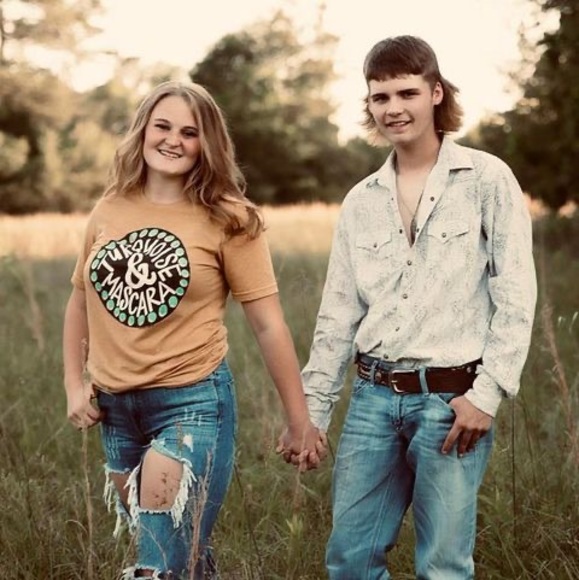 Meet your Posher, Hailey - Picture 1 of 1